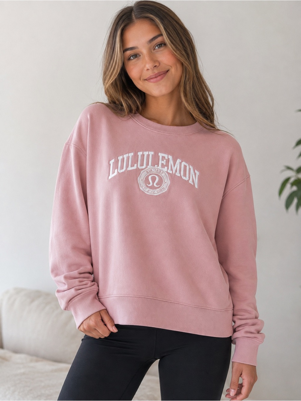Size 8 Perfectly oversized Crew Graphic, Pink
